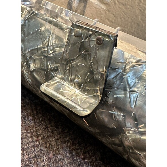 Vintage 1950’s Gilli Originals Clear Carved Lucite Box Bag - Picture 12 of 14